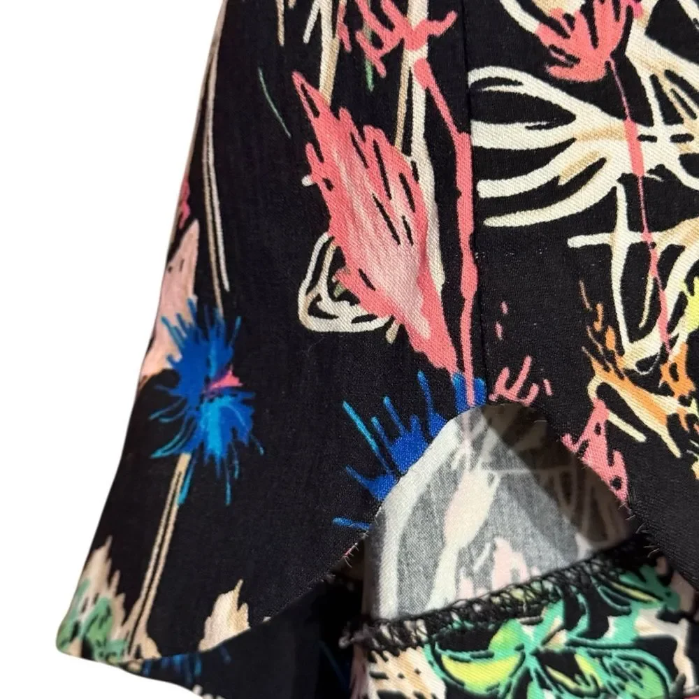 Lulu-B Vibrant Stretchy Floral Mini Skirt - Black w/ Multicolor Size 6